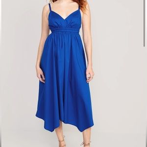 Waist-Defined Sleeveless Smocked Maxi Dress